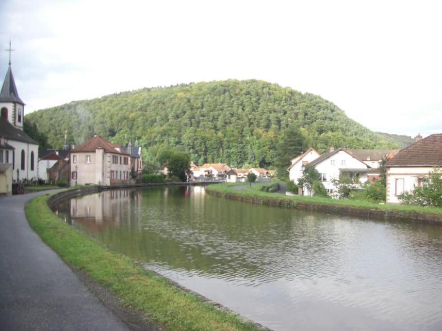 Gite Du Chateau Lutzelbourg Εξωτερικό φωτογραφία